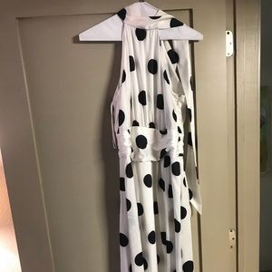 Gorgeous floor length gown w fitted waist